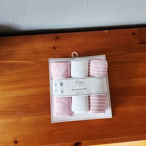 Toby 3-Pack Pink and White Baby Swaddle Blankets